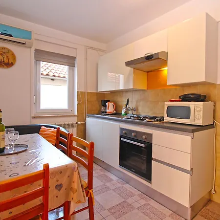 Apartment Orange 768 Fazana