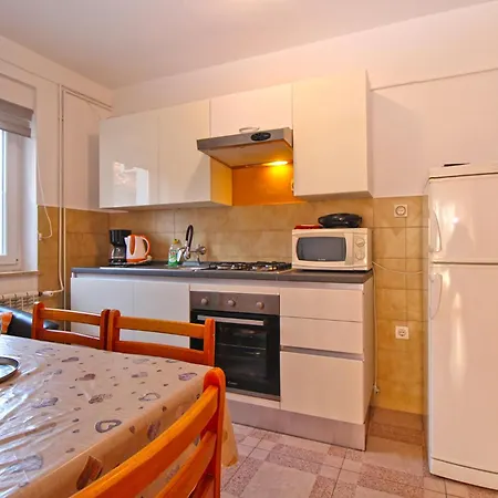 Appartement Orange 768 *